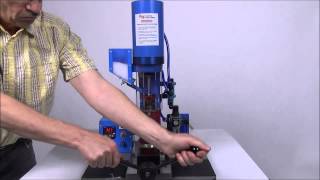 AB 100 Manual Tabletop Plastic Injector