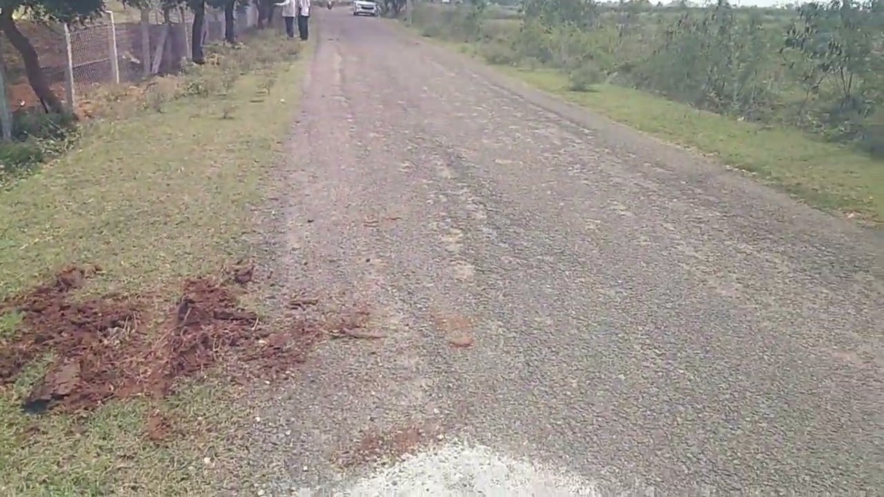 Agriculture land for sale near mangala hanur taluk total 2.5 acers full fenced 1 borewell red soil