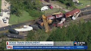 Four train cars leaking oil after train derails in Orange County TX