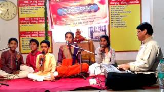 This song was at the ini dani (ಇನಿ ದನಿ) program organised
by bhakthi gaana sudha institute of music run k.m.kusuma.