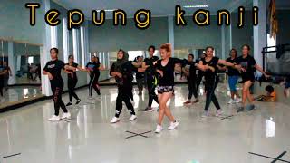 Joged Dangdut Kreasi - AKU RA MUNDUR (TEPUNG KANJI)  Versi Koplo