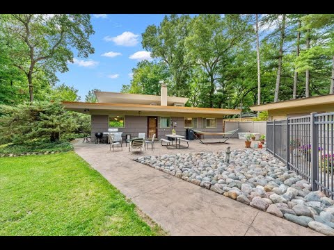 1822 Bond Street, Niles, MI home video tour