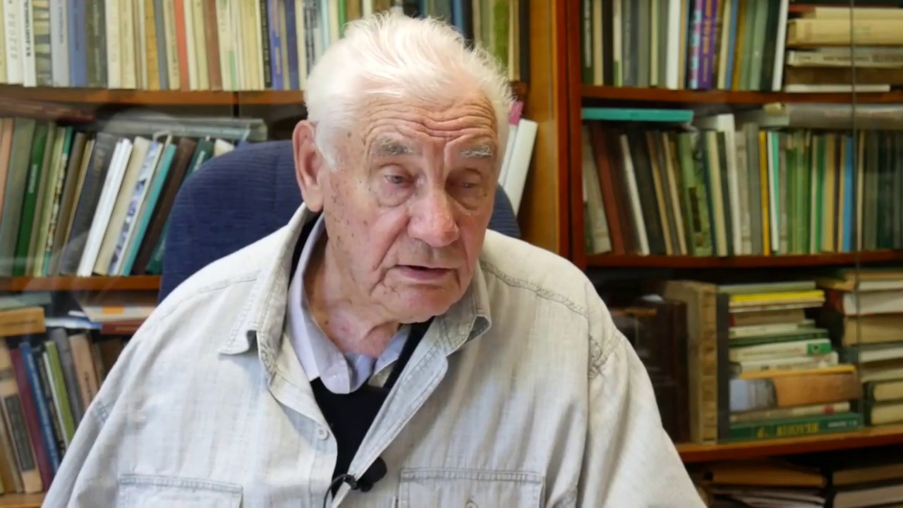 Селекция яблок ВНИИСПК (г. Орёл) и ведущий селекционер Седов Е. Н.