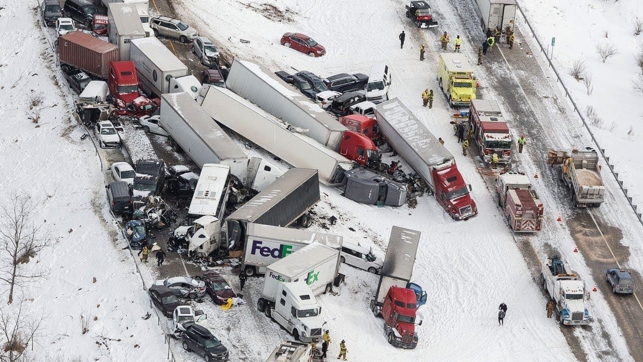 Катаклизмы за февраль 2024. Самые большие аварии в мире. Снег в Японии сегодня. Самая большая авария в мире из машин.