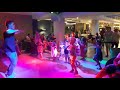 Даниэль зажигает на диско в отеле