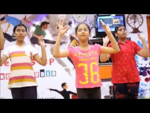 Kurta Suha | Angrej Movie | Amrinder Gill | Bhangra Dance Choreography By Step2Step Dance Studio