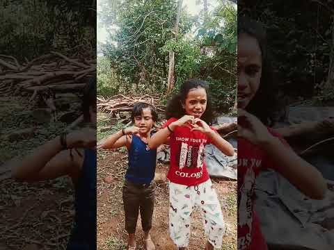 Maaninte Mizhiyulla 🦌🦌💃Remix song Floop #dance#shortvideo 🥳🥰😂