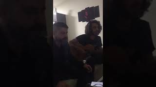 Ahmet Kaya ( KUM GİBİ) Canlı performans iyi dinlemeler. :)