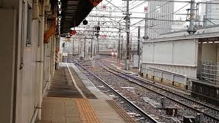 681系特急しらさぎ7号金沢行名古屋4番線到着