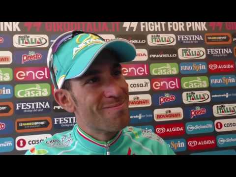 Vincenzo Nibali dopo la vittoria a Risoul al Giro d'Italia 2016