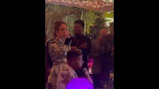 Ben Affleck and Jennifer Lopez Singing Together at Their Christmas Party ❤
