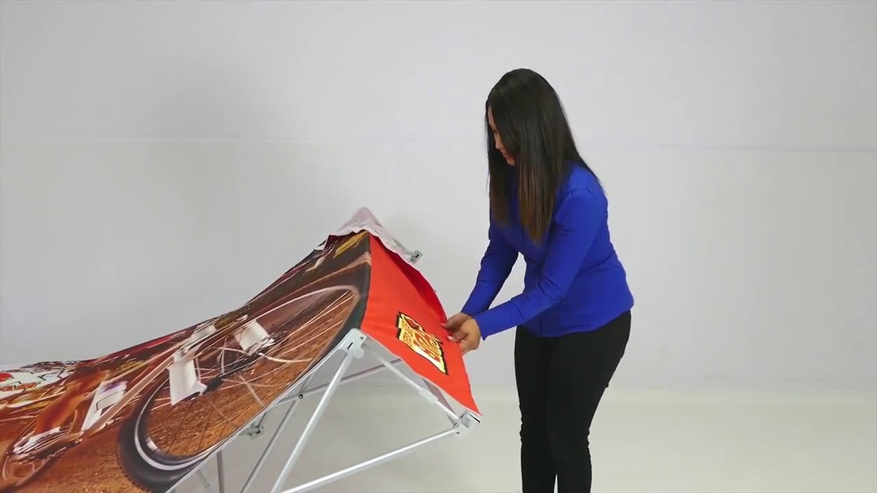 10ft  Curved Fabric Pop Up Trade Show Display