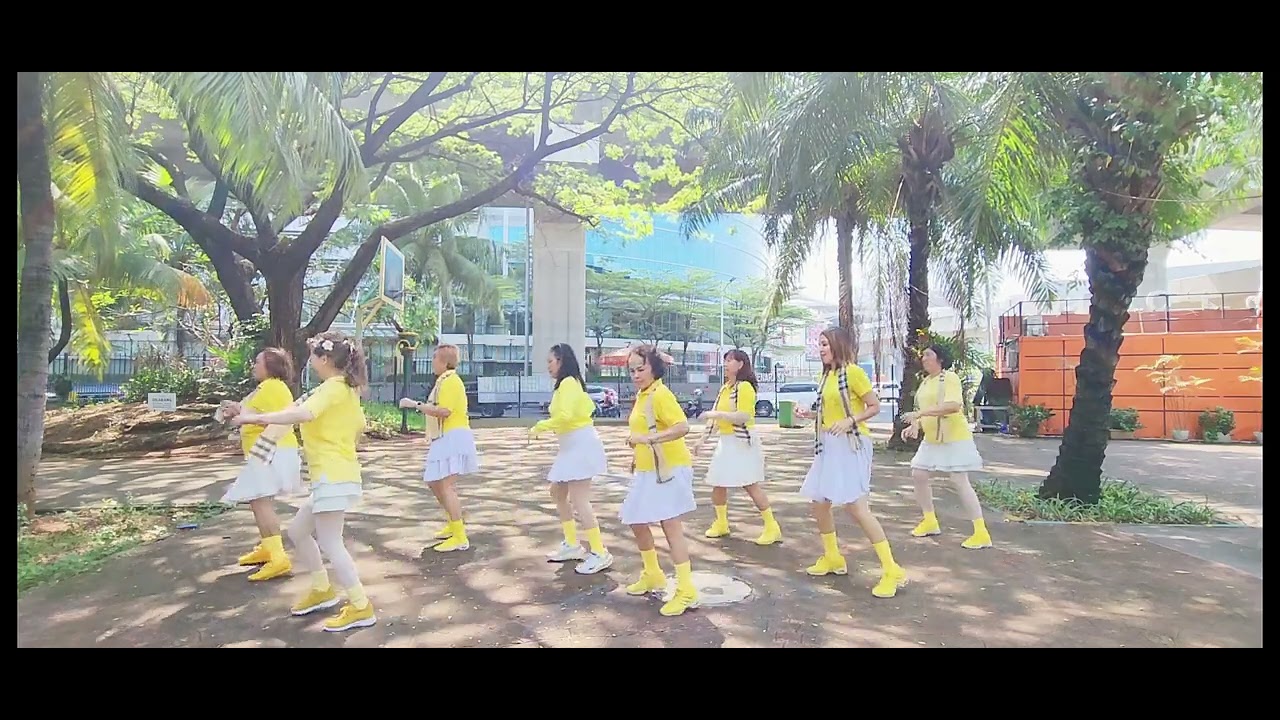 Mucara Walk - Line Dance  - Choreographer: John Steel (Aka Steve Healy (UK)