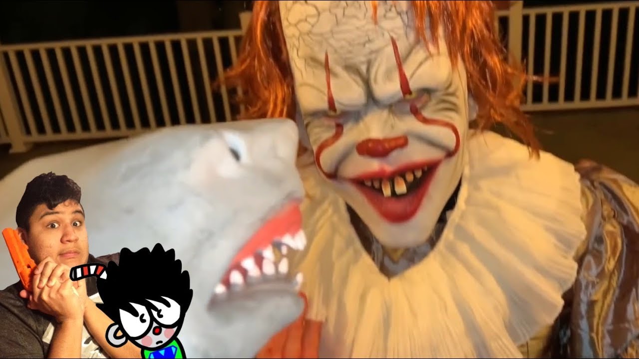 The Shark and The Clown: Shark Puppet Meets Pennywise From IT [Reaction ...