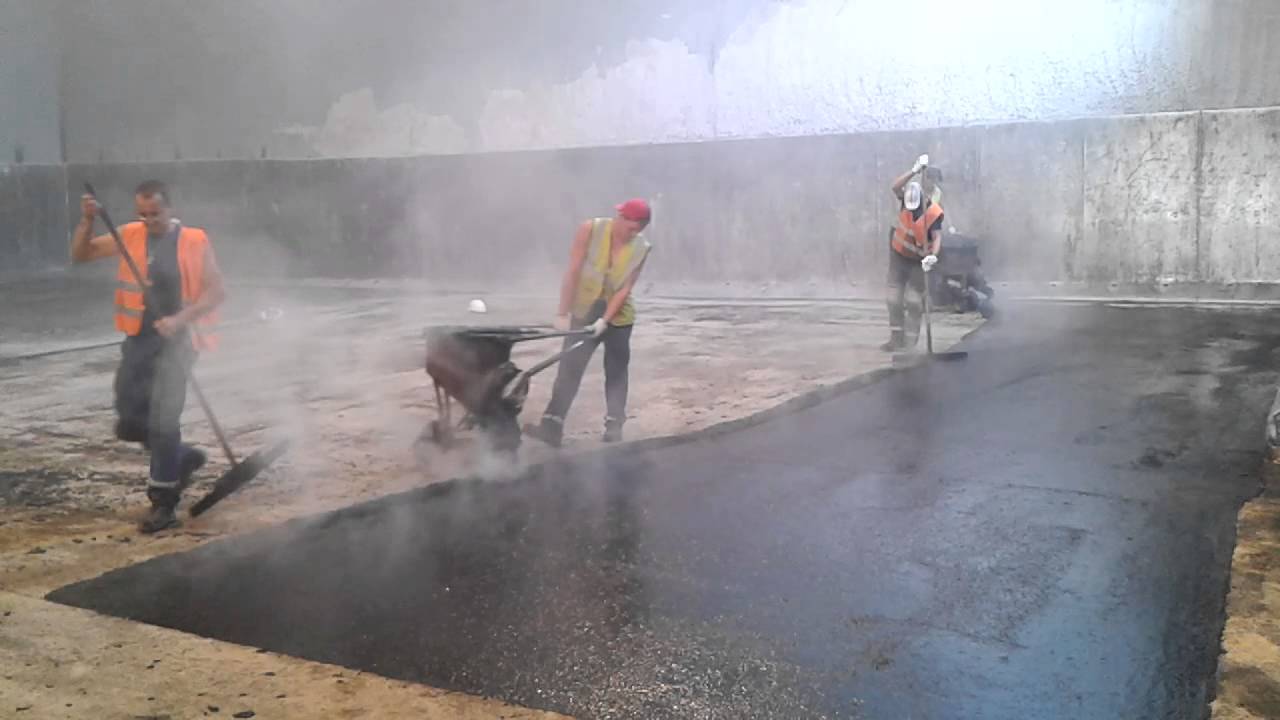 Bedrijfsvloer in zuurbestendig gietasfalt - Sol industriel en asphalte coulé anti-acide