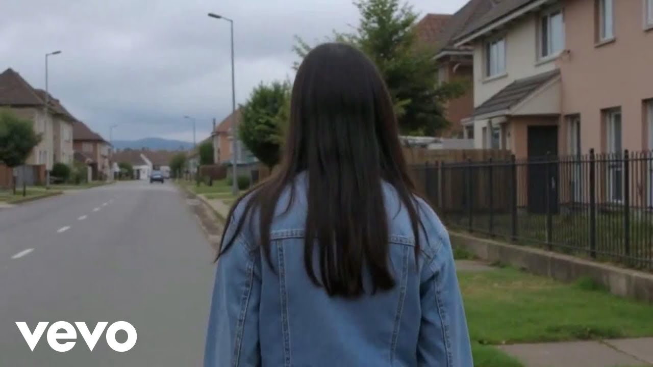 洋楽 MC JAKE Jake Future - Is It All? (Official Music Video) - YouTube