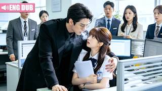New Boss Was Her CEO Ex! Forced to Leave 5 Years Ago, She Met Him Again—He Cornered and Kissed Her!