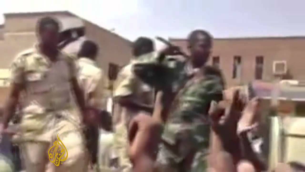 أطلقت الشرطة السودانية النار على جنازة