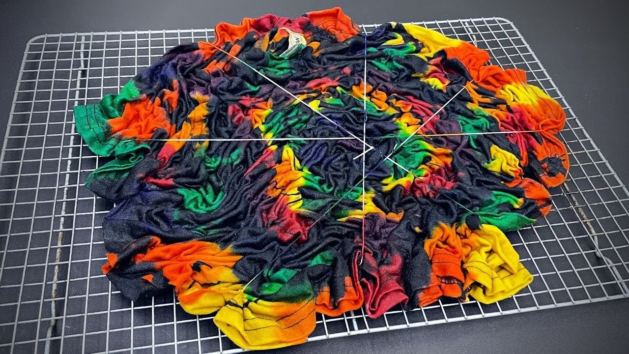 Tie Dye : Airplane Fold Mandala on a Black T-Shirt | Part 2 | Liquid ...
