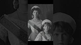 Las Duquesas Tatiana y Anastasia Romanov ⚜️👸🏻👸👒 #Romanov #Russia #history #OTMA #royal #beauty