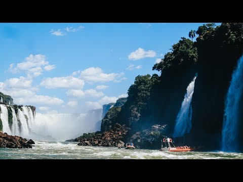 Video: Iguazu-watervallen, Argentinië: Waar Romantiek Diep Loopt - Matador Network