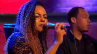 Lauren Henderson - EPK