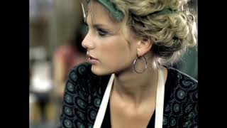 Taylor Swift - Teardrops On My Guitar Official Music Video