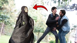 Grim Scary Prank - Scary Halloween Prank