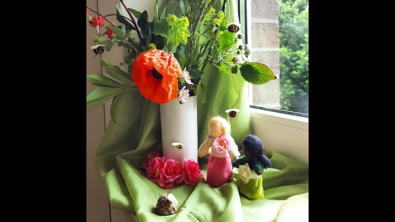 How to make a nature table BEE | Waldorf seasonal table Tutorial Biene | DIY Bijtje