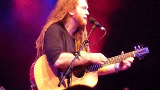 Video thumbnail of "Newton Faulkner - Clouds (Tivoli)"