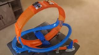 Hot Wheels Massive Loop Mayhem Track Set with Huge 28-Inch Tall Track Loop Slam Launcher Review