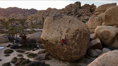 Joshua Tree Bouldering: So High V5****