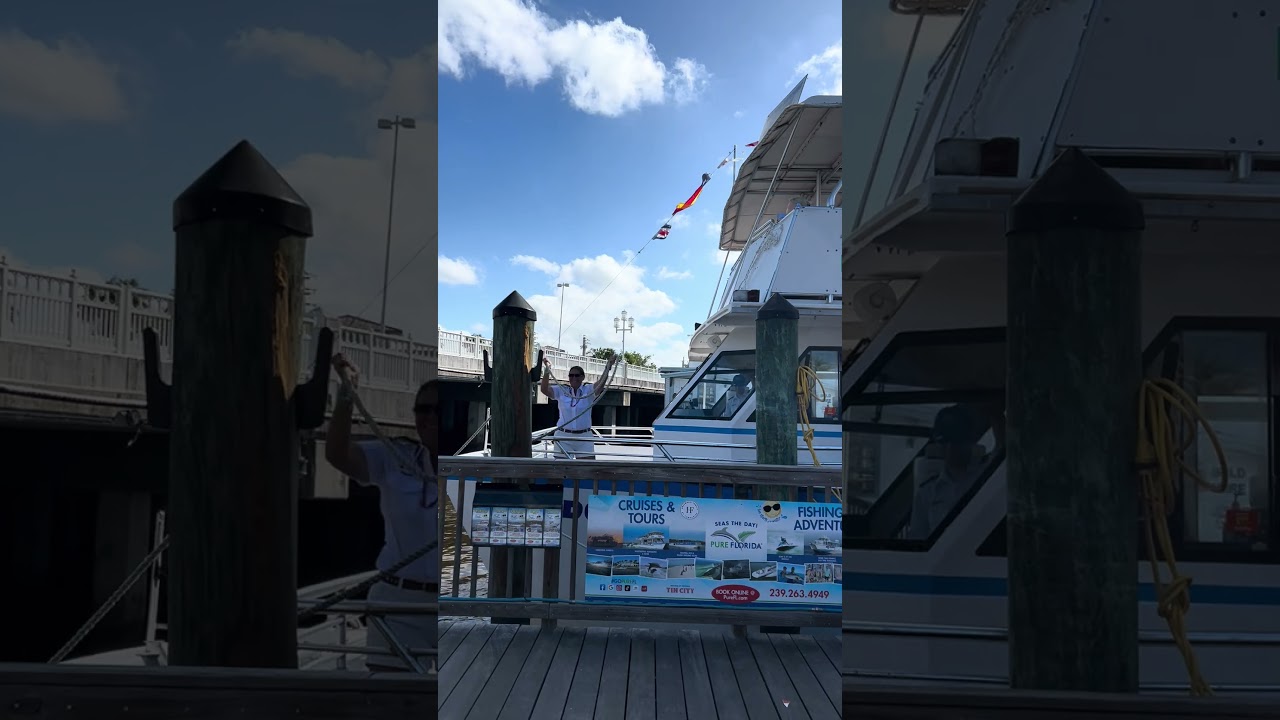 LAST DAY for our $35 Naples Sightseeing Cruise Special in Tin City!! 🦀 