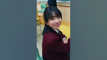肩トントン 誰が1番かわいい 学生 教室 青春 短編動画 ドコモ Docomo ごっこ倶楽部 