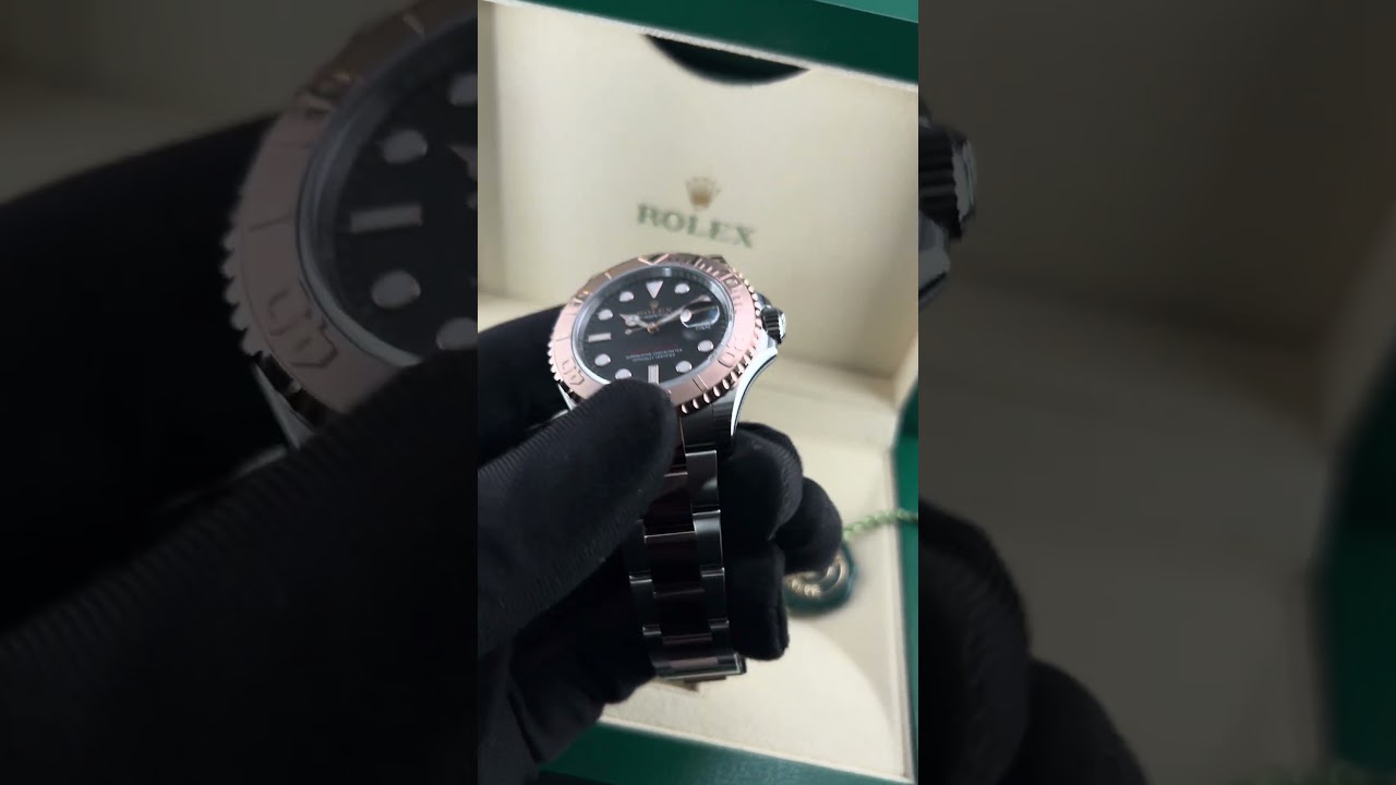 ROLEX YACHT MASTER 40MM TWOTONE ROSEGOLD BLACK DIAL (2023)
