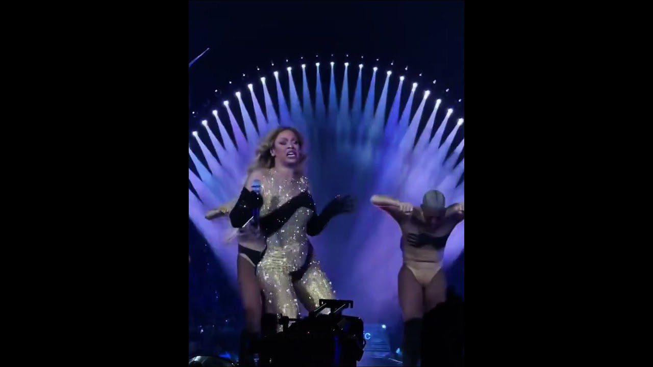 funny moments renaissance tour (part iii)  