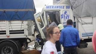 Kazada Sıkışan Söför Kurtarılarak Hastaneye Kaldırıldı