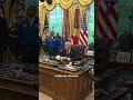 “Encontraremos una solución pronto para Ucrania”, Trump al informar que habló con Putin.