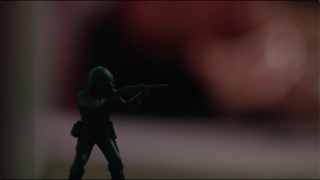 Petit soldat - Un film de Bambi Giordano - YouTube