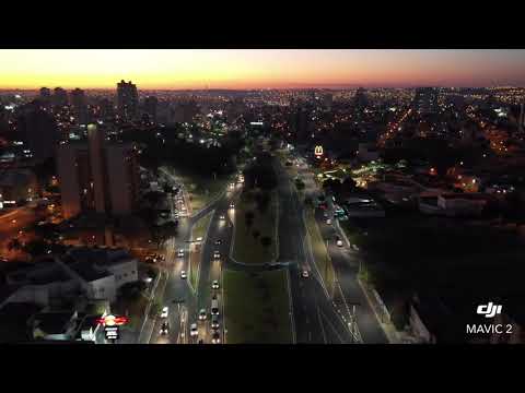 Drone em Bauru subindo e descendo a av Nações Unidas