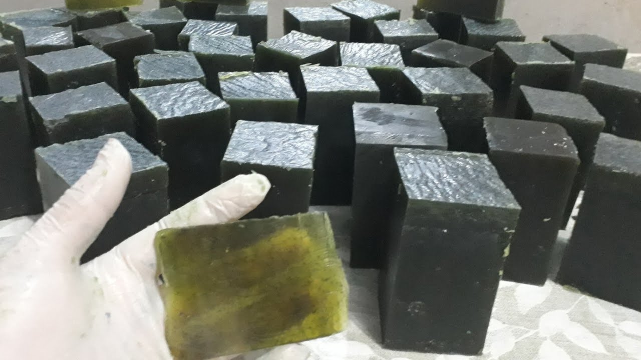 SABÃO GLICERINADO CASEIRO COM FOLHA DE MAMÃO