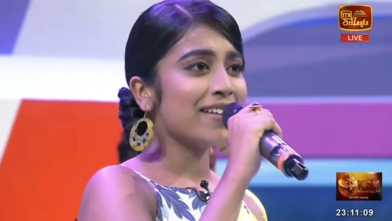 Naveesha Sooriyaarachchi   Layila   Live On Chat  Music