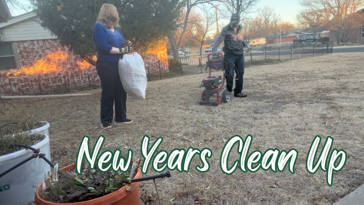 Предновогодняя уборка! Промывка водостоков, работы на участке и можно ли удалить краску с кирпичн...