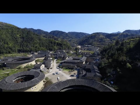Vidéo: L'ancien Château De Tulou Dans La Province Du Fujian - Vue Alternative