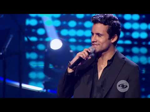 Video: Marc Anthony Venuje Cenu Synovi Latinskoamerické Hudobné Ceny