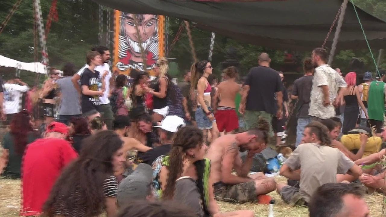 Pisa, maxi rave party illegale: migliaia di giovani senza mascherina da mezza Europa per due giorni