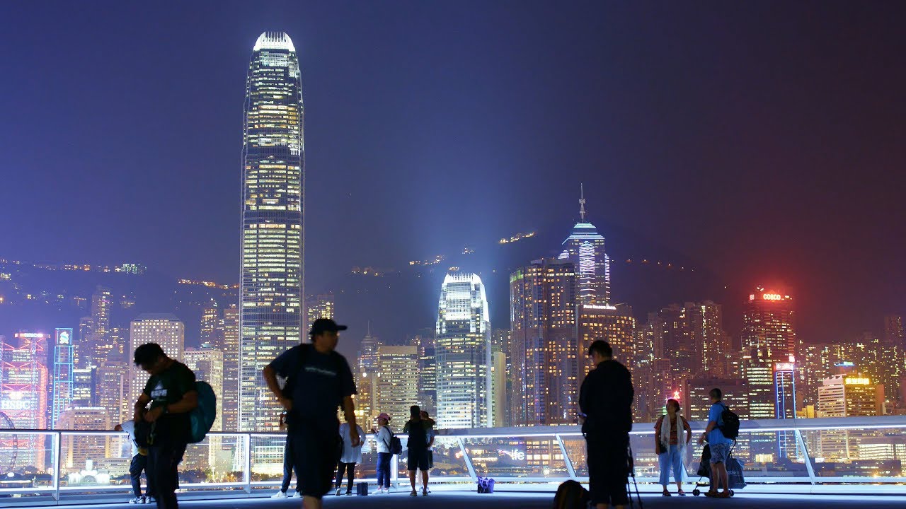 Canon C200 12bit RAW night Sample