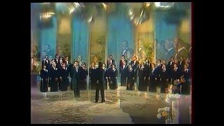 204.Corul Moldova-Pe aceiași ulicioară(M.Eminescu,V. Popovici), solo M.Ciobanu,dir.V.Budilevschi