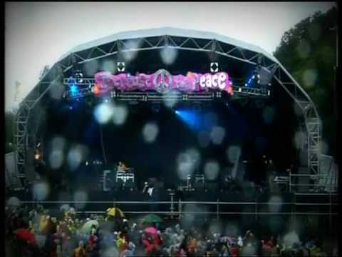 dan le sac Vs Scroobius Pip - THou Shalt Always Kill Live at Bestival 2008