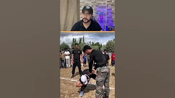 الدخول بمضرب التنس 